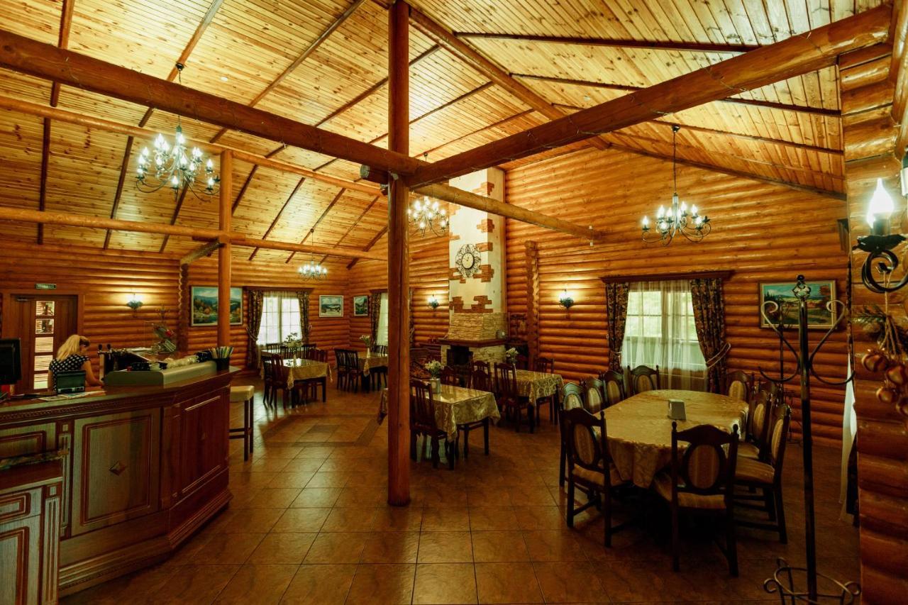 Hotel Lisova Kazka à Zhdeniievo Extérieur photo